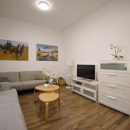 Rentalsevilla Luminoso Apartamento Por Casa Pilatos ภายนอก รูปภาพ